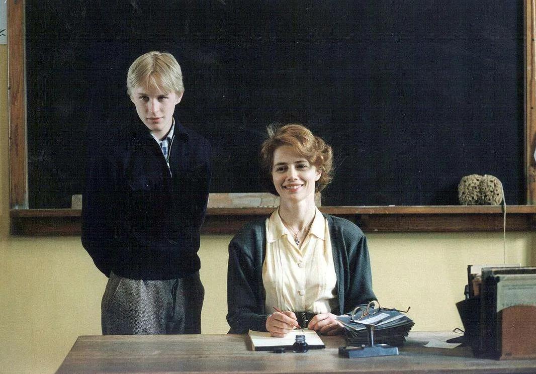 说电影：《教室别恋》畸形的师生恋，从滚热开始到冰凉结束