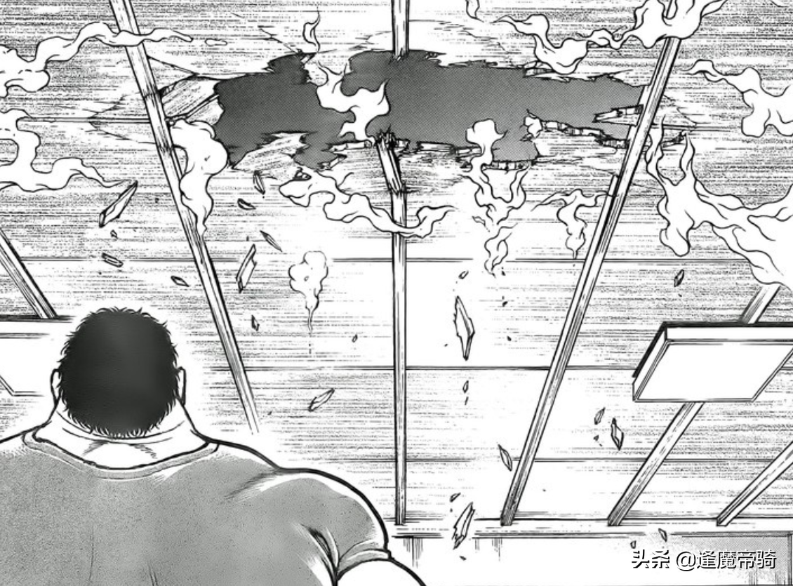 蹴速道127話：範馬勇次郎登場，就被踢飛，天花板都破了個大洞