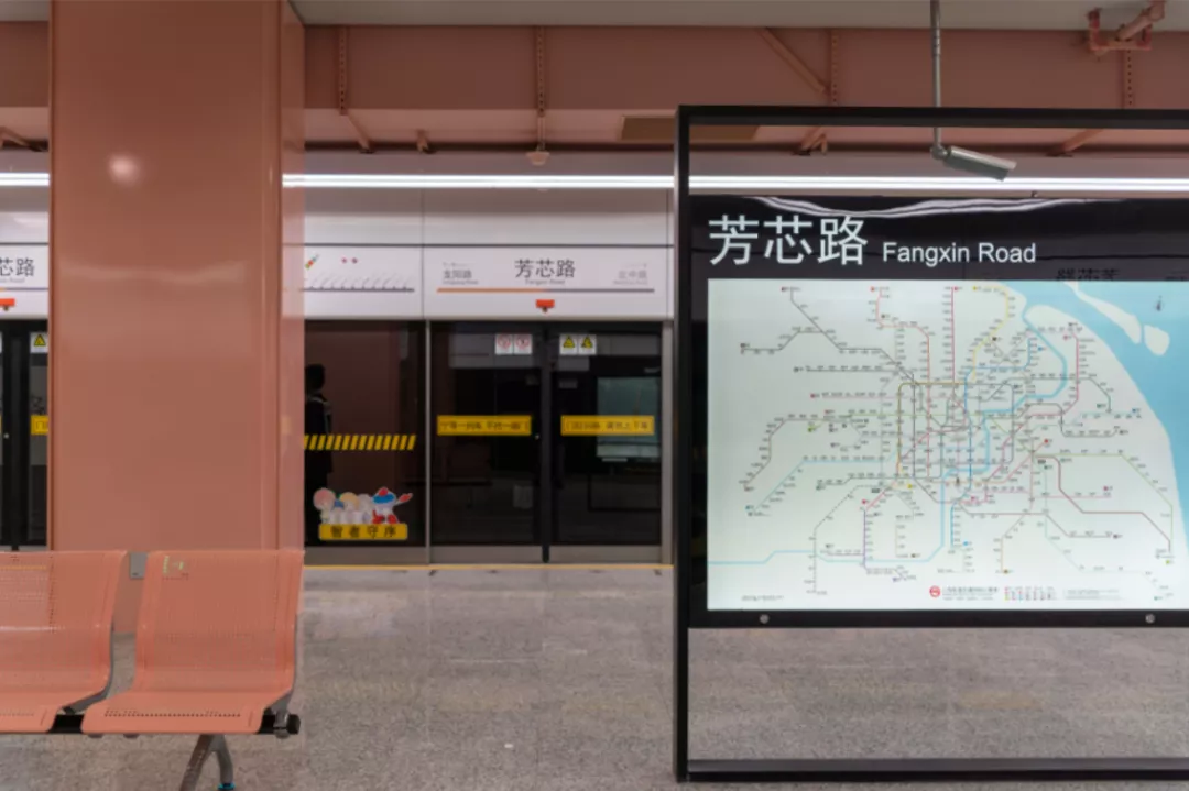 “最美车站”现身，2022上海网红打卡圣地，乘着地铁去旅行...