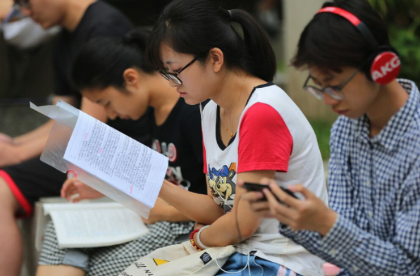 研究生和本科生之间，差的不只是学历和工资，这些你可能还不知道