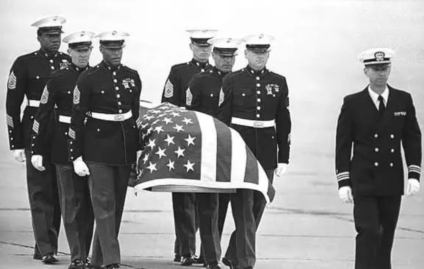 80年代卡莫雷拉事件，强制清醒时被折磨30个小时：剥皮拆骨