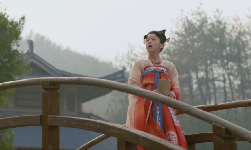 播3小时冲到热度第一，《花朝秋月夜》一出手，就成芒果台王炸剧