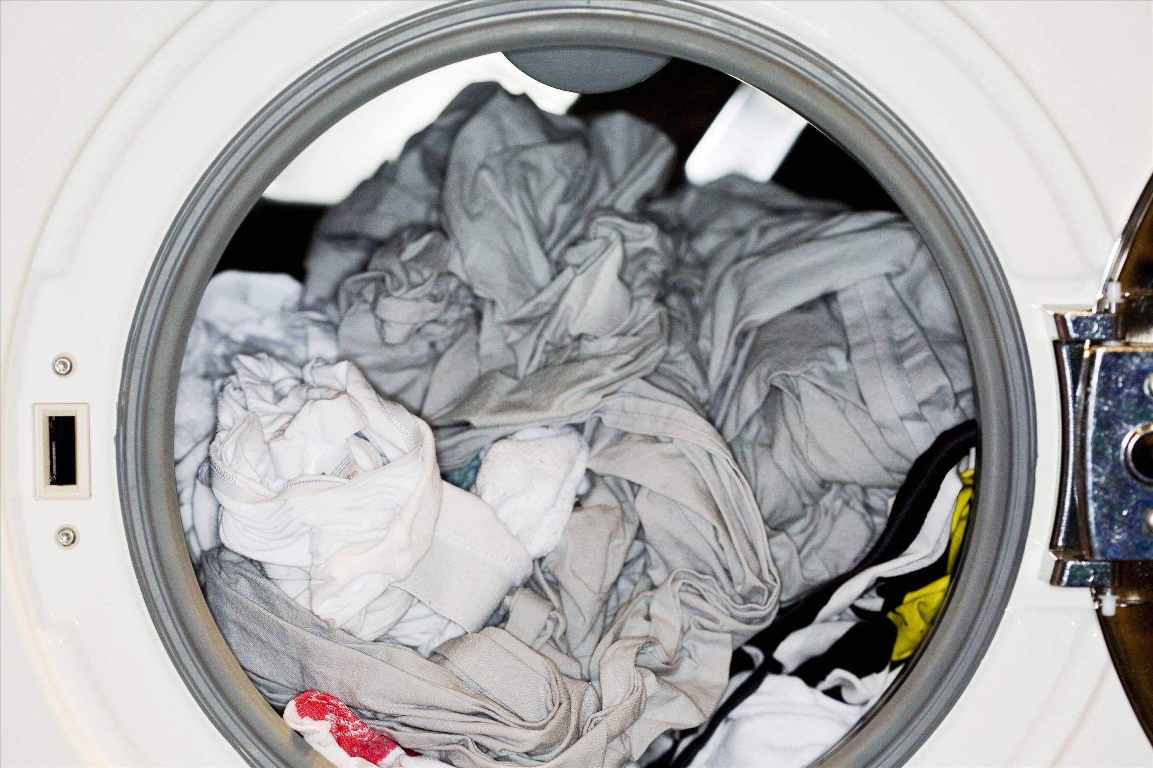滚筒洗衣机能用洗衣粉吗（四点挑选滚筒洗衣机的条件）