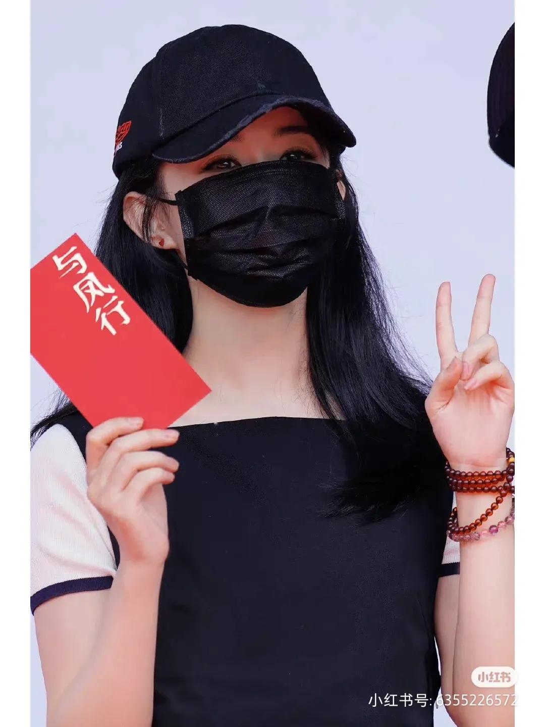 与凤行开机～最美赵丽颖，最飒碧苍王！小赵还兼职做监制了呢，牛
