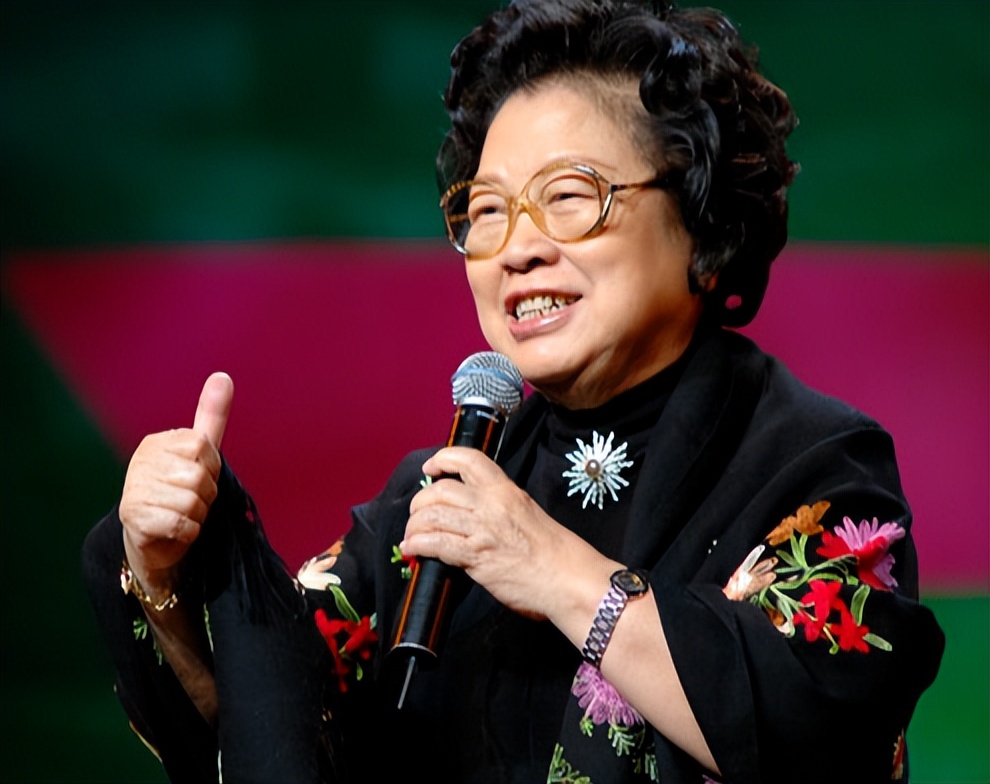 索宝莉：因一首歌爆红，为丈夫屈建远嫁，身世凄苦，56岁病逝异乡