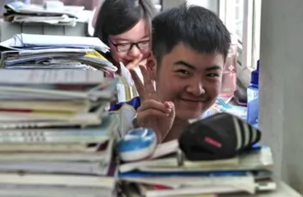 南京大学的辉煌校史，几大院系被拆成19所大学，如今仍为顶尖大学