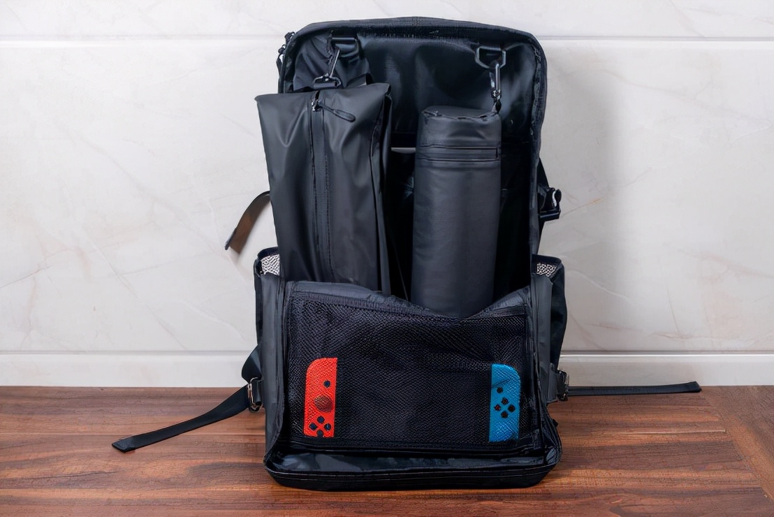 颜值与空间兼得，好看又能装，光影行星宙斯双肩包体验