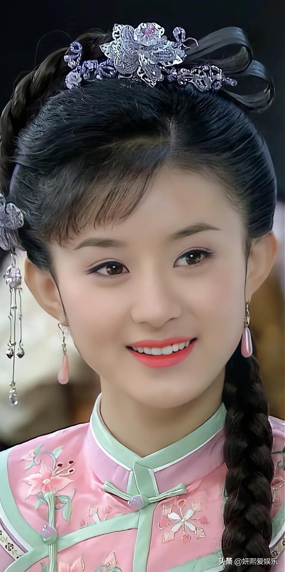 赵丽颖，清纯甜美，俏皮灵动