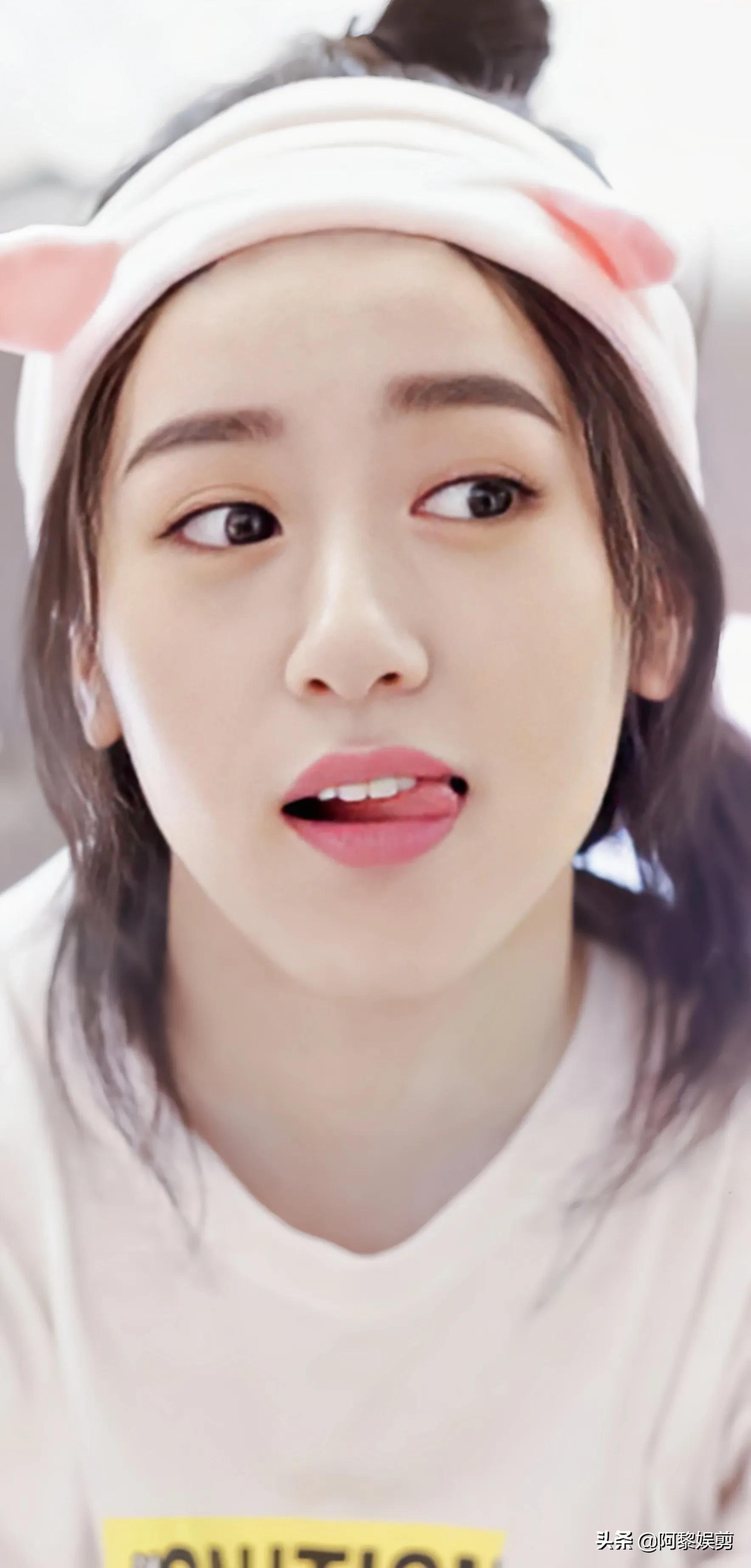 袁冰妍青春靓丽，甜美可爱