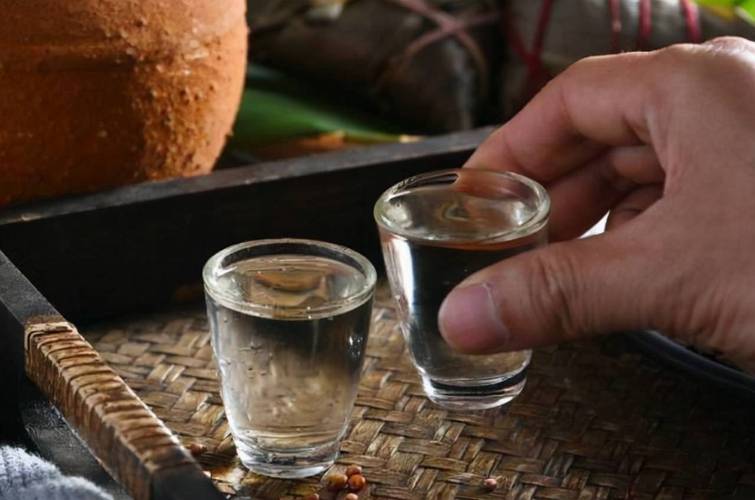 45岁男子吃饭时突发脑出血！医生坦言：他犯的3大错误，值得借鉴