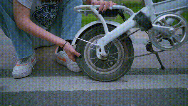 听说你也用电动自行车通勤代步？那就别错过这种蜂窝轮胎