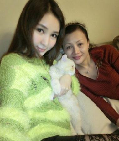 郭美美悲剧人生始作俑者，是她亲妈郭登峰