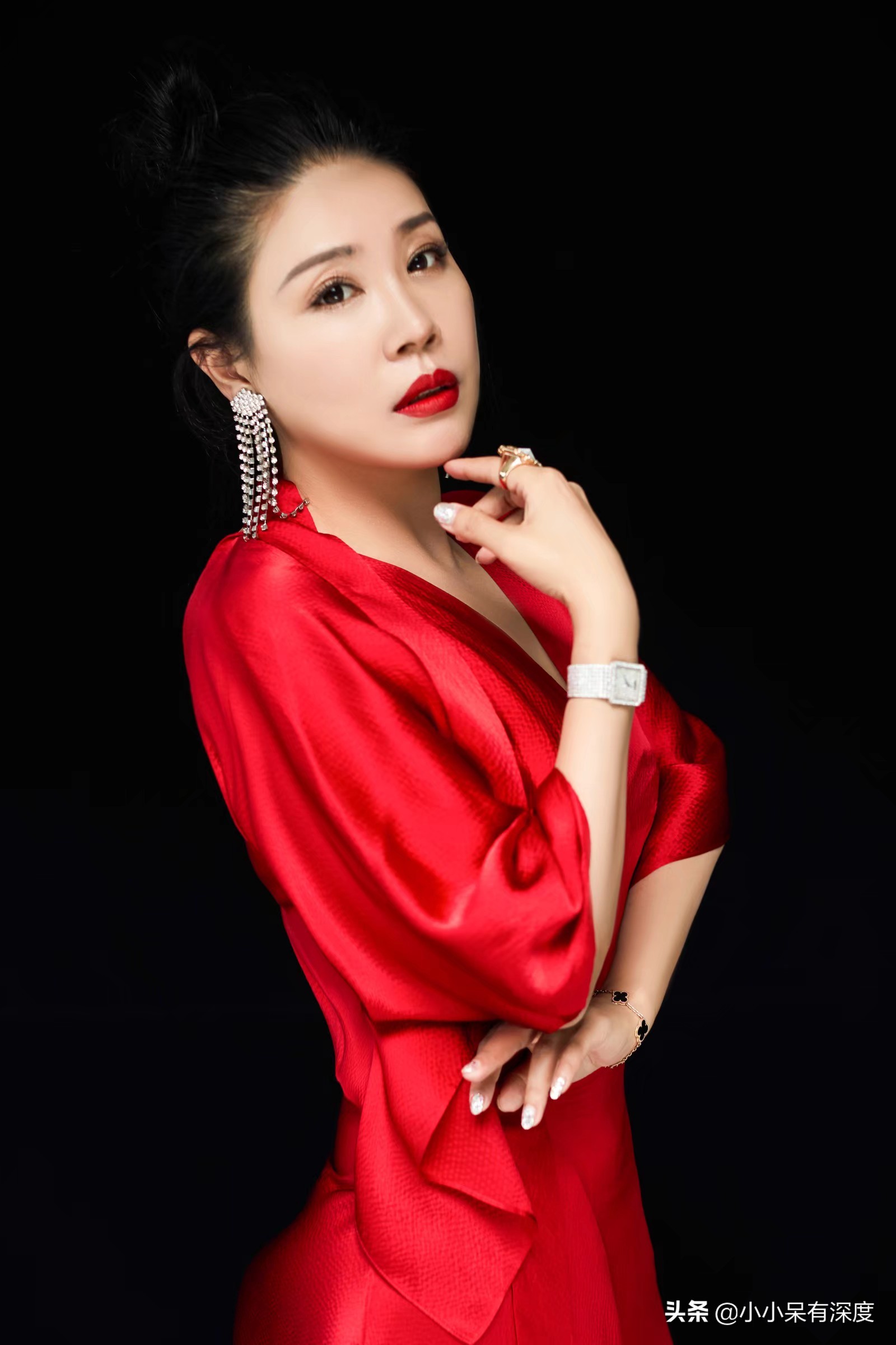 歌手门丽的真名叫什么?她的个人感情,也被网友深扒,她老公是谁