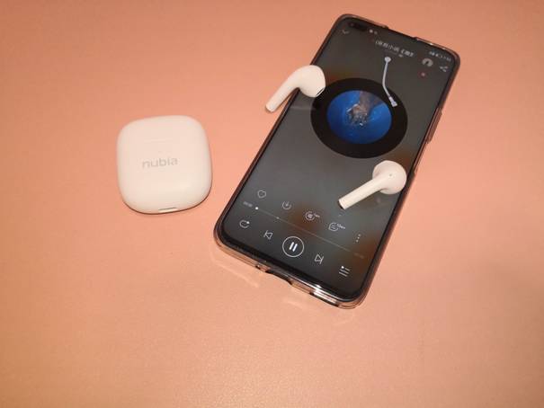 小体积、大能量，高音质、低价格-努比亚新音C1真无线蓝牙耳机