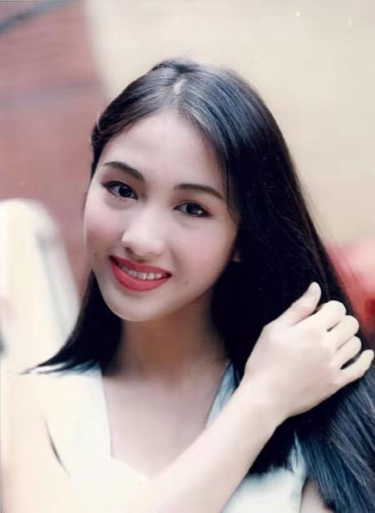 8位周芷若扮演者今昔对比，谁撑住了“第一美”人设，谁在凑数？