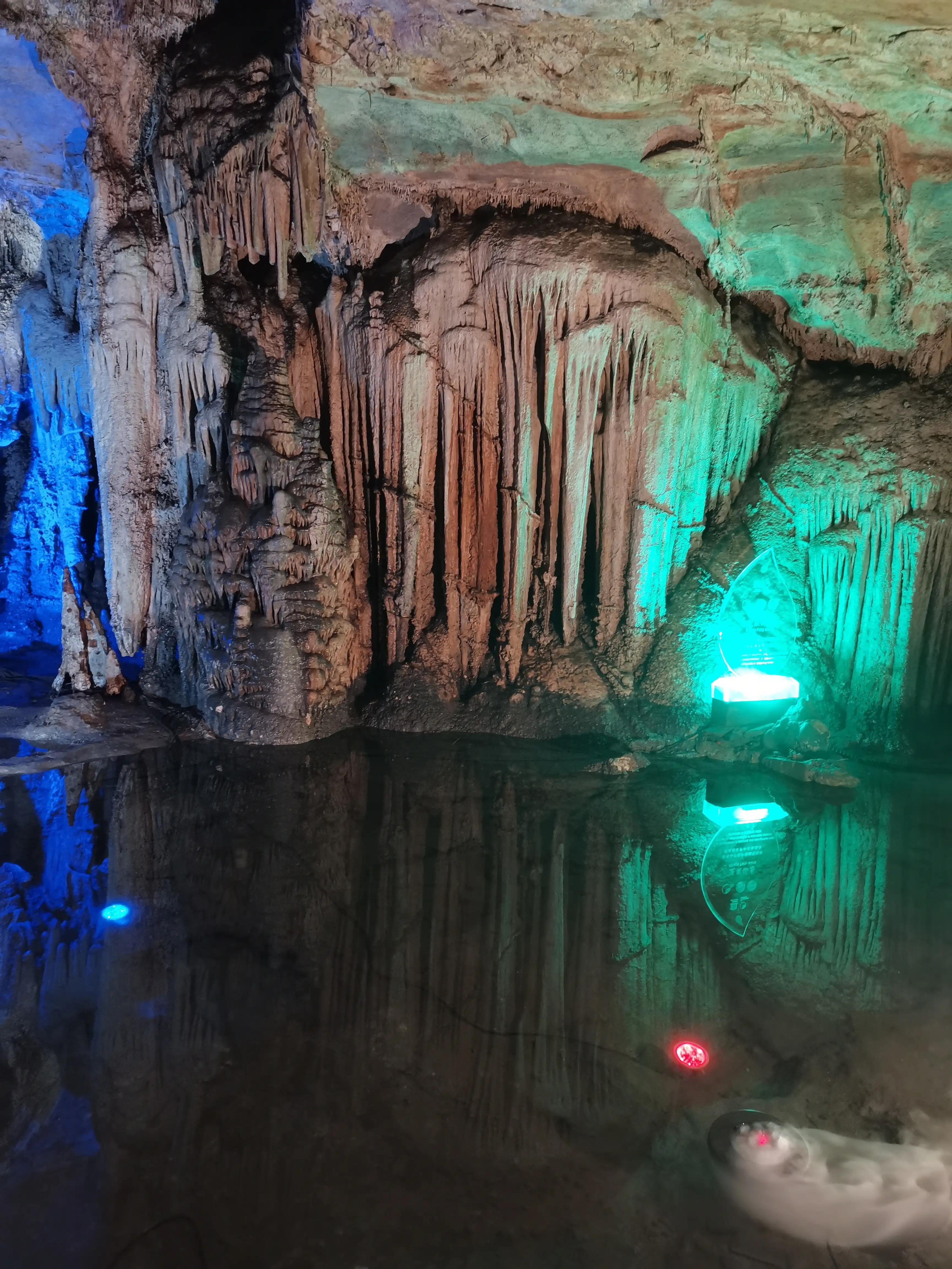 北京房山石花洞