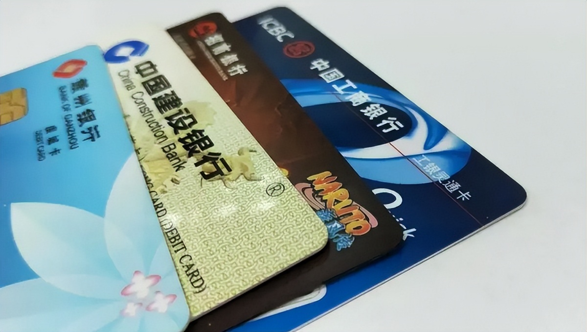 “爸，FBI说我涉嫌犯罪！”学霸女儿哭着从国外打来电话