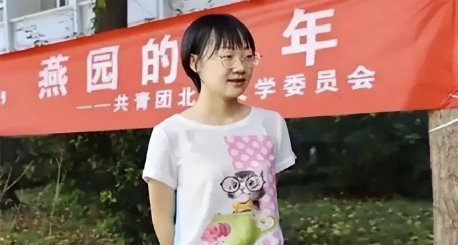 湖北725分高考状元唐楚玥：语文成绩十年难遇，7岁豪言最后成真