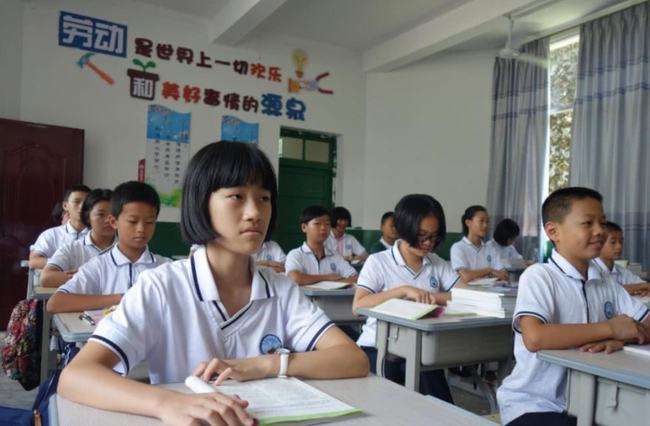 2008年，北大女生赴美深造，9年后跳桥自杀，事后调查发现问题