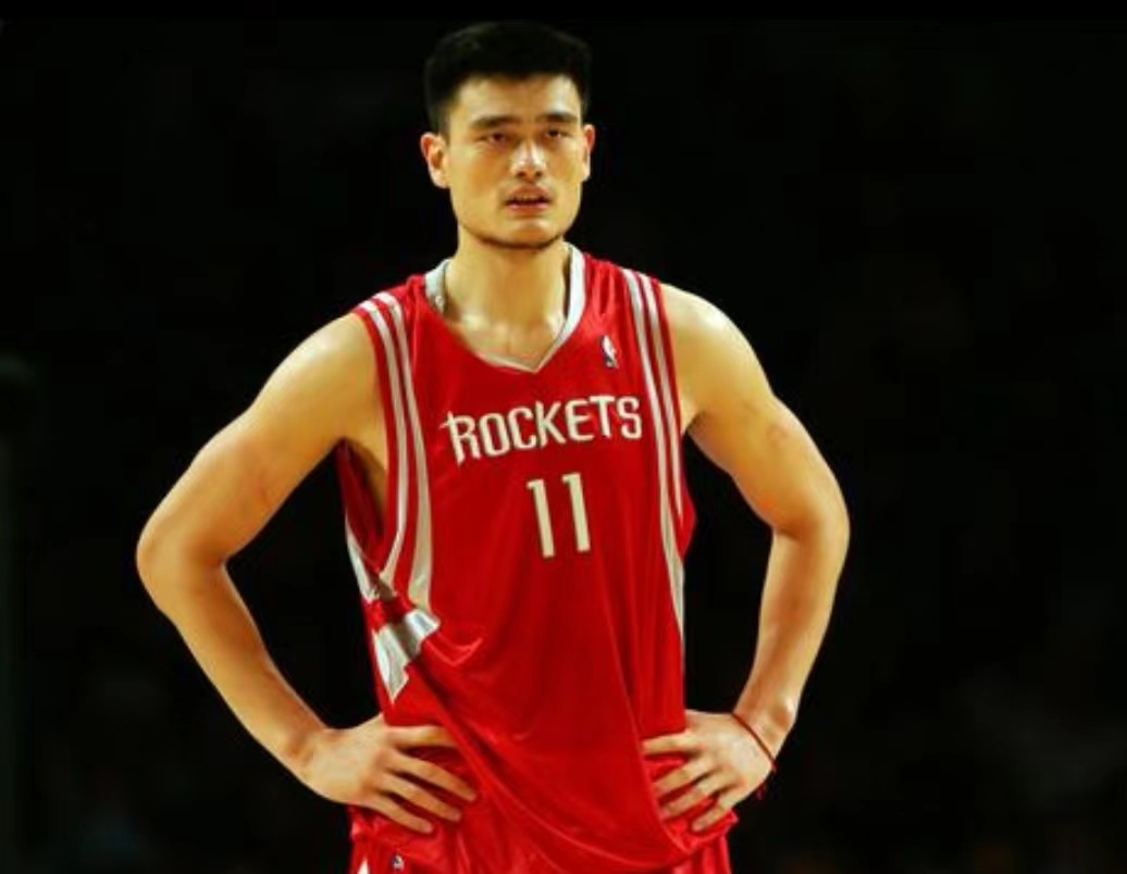 nba美籍中国球员有哪些(NBA退休金有多少？中国有4名球员能领到，姚明最多，50岁每年21万)