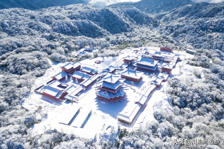 重庆网红5A景区，被誉为“东方的阿尔卑斯山”，冬季玩雪的绝佳地