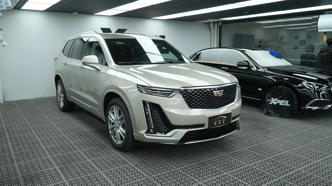 美系豪华SUV凯迪拉克XT6进店施工罗丽普斯隐形车衣