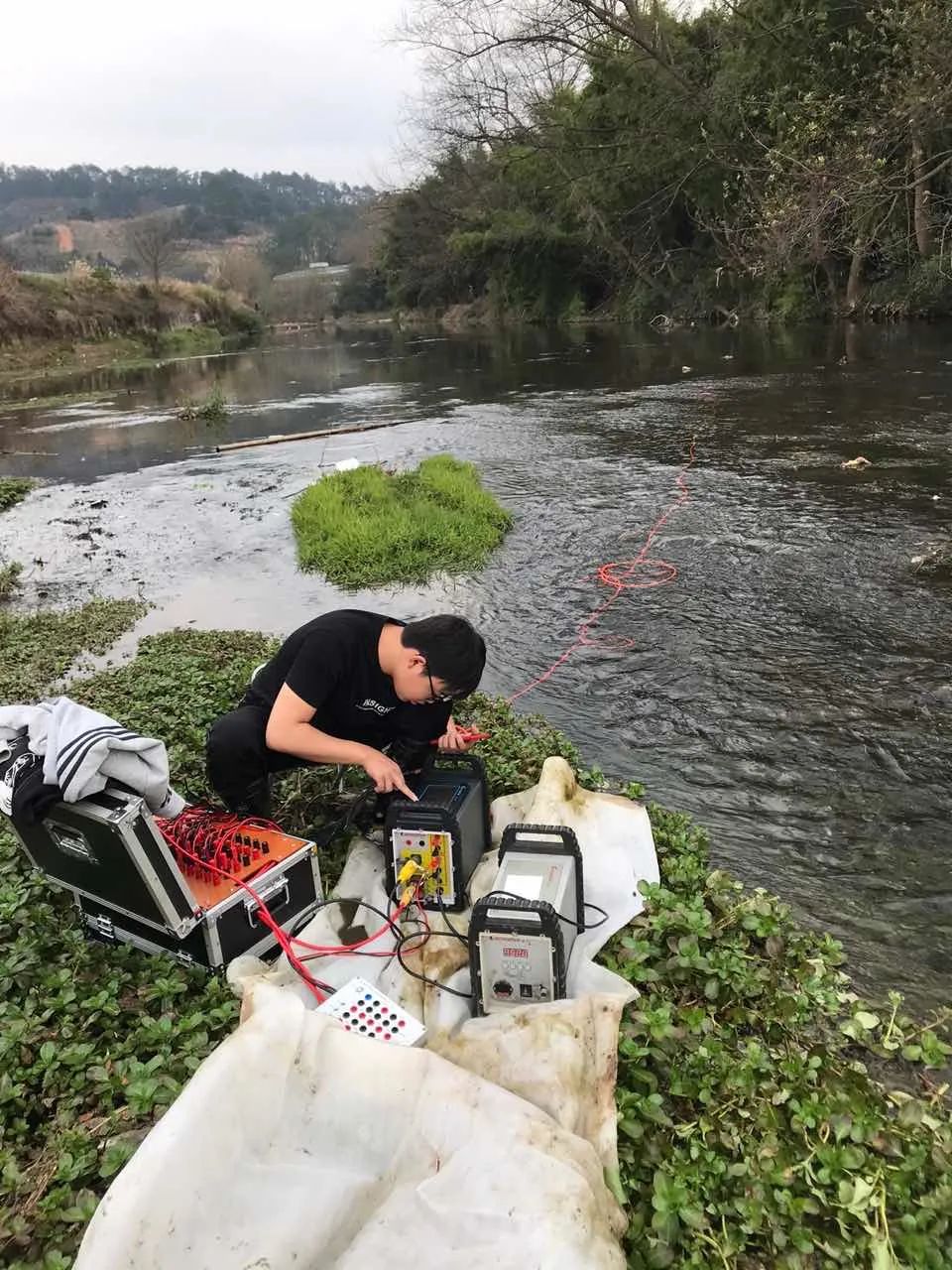 某河道水下地形及淤泥勘查