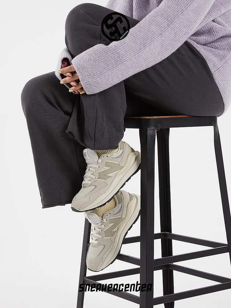 百搭鞋子推荐（冬天女士什么鞋百搭）