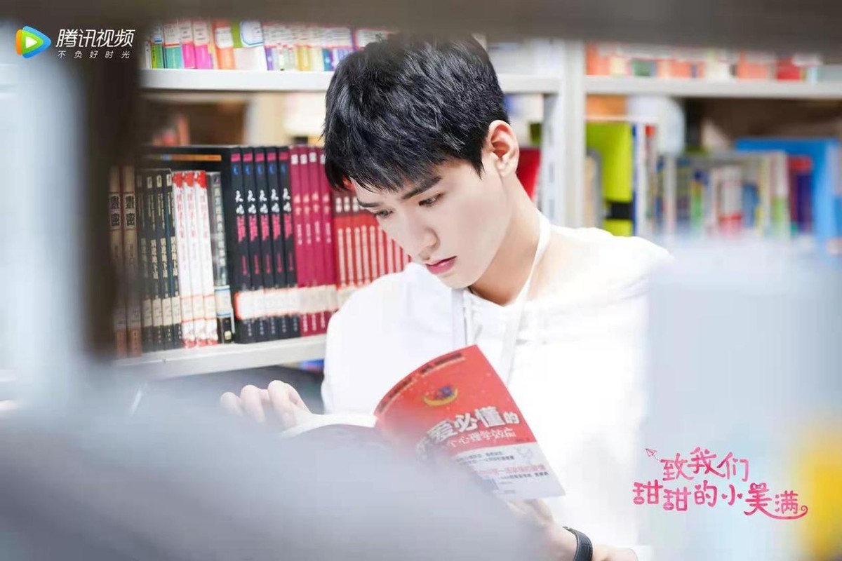 2021年度“好感艺人”：身为顶流却毫无明星架子，冠军实至名归