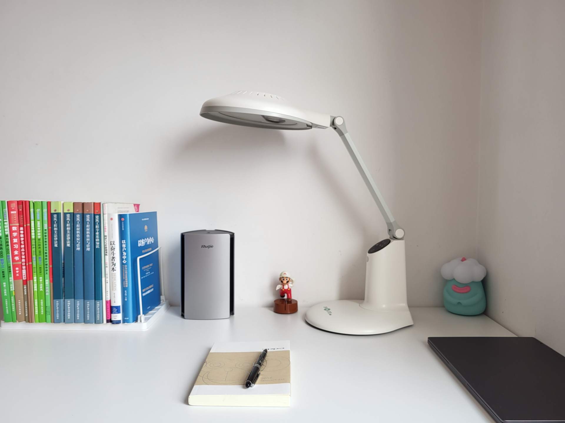 今天，我花了5000块，给儿子打造了一个专业级护眼环境