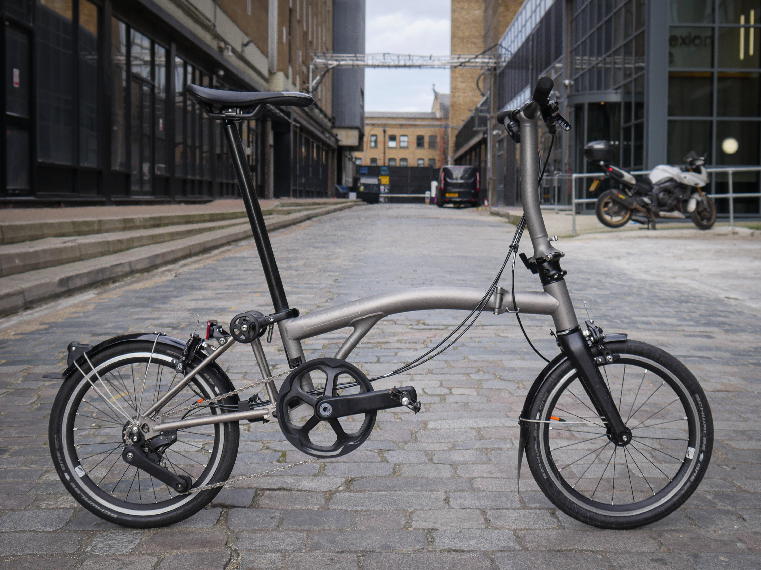 自行车价格价值3万人民币的全钛折叠自行车