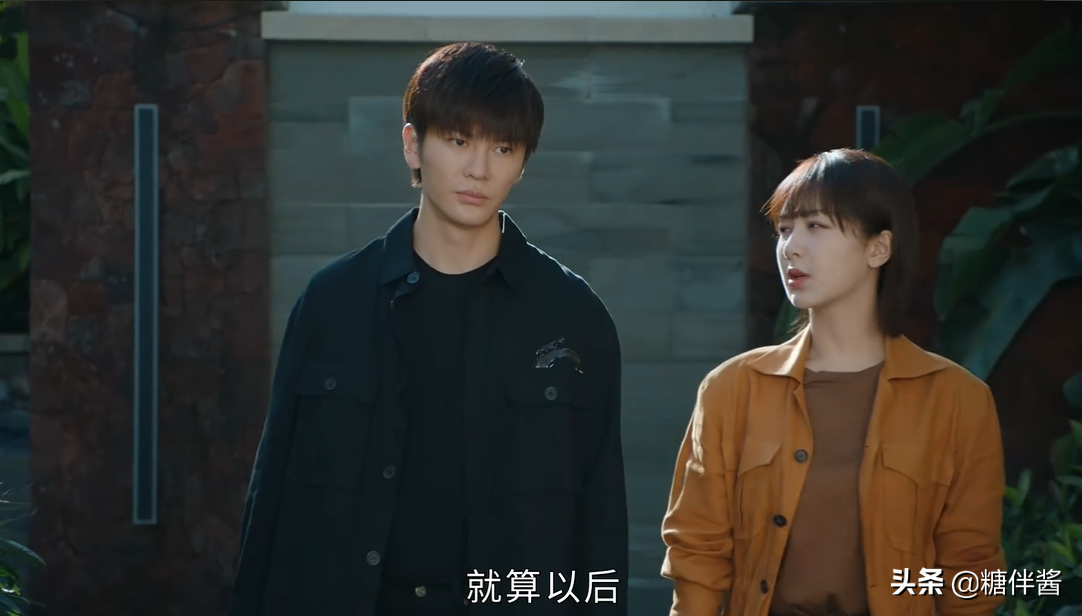 《女心理师》原著评分7.3，影视化5.2，收视全靠杨紫井柏然甜爱