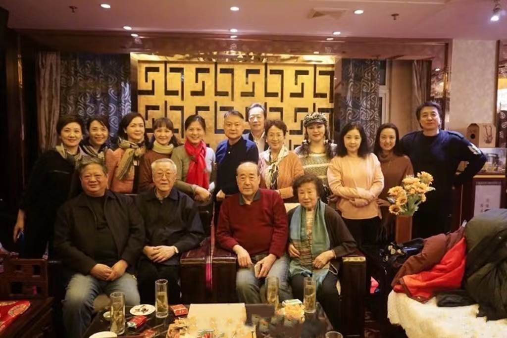 87版红楼梦｜她阴差阳错出演丫鬟，多年后却逆袭站上C位