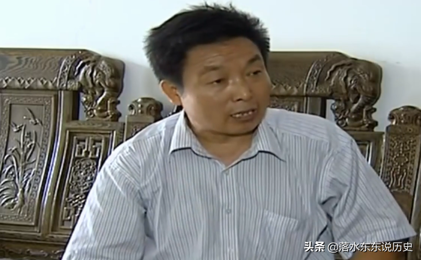 湖南19岁养女高考金榜题名，私下却与富爸爸相认，被骂忘恩负义