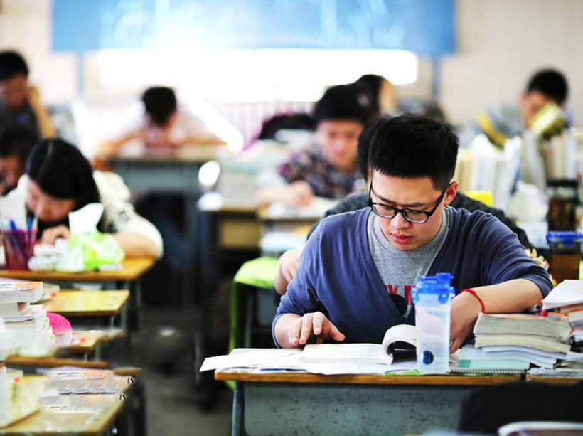 学硕和专硕的差距明显，上岸后才发现，怪不得有些人研二就后悔了