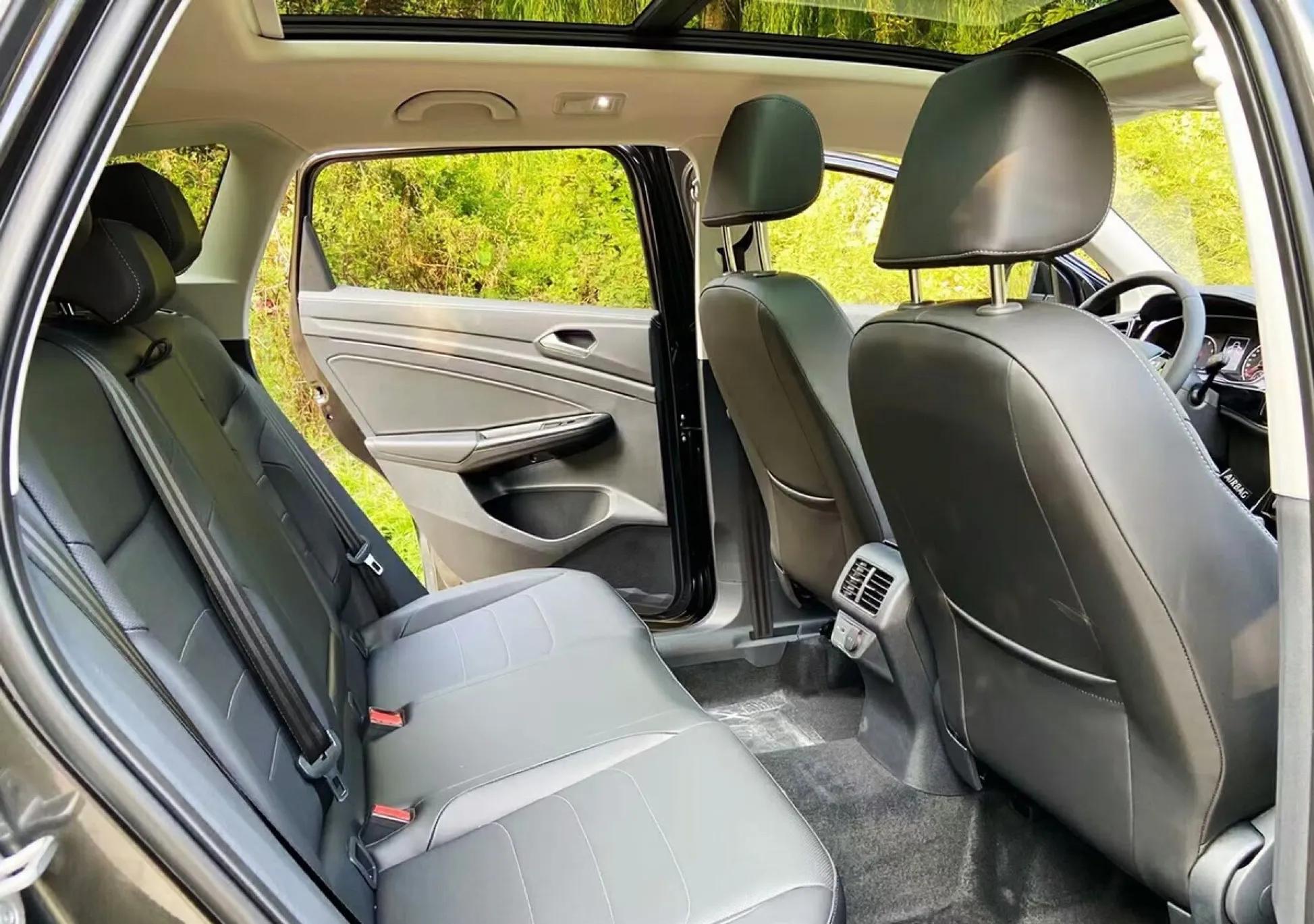 如何给爱车更换空调滤芯？