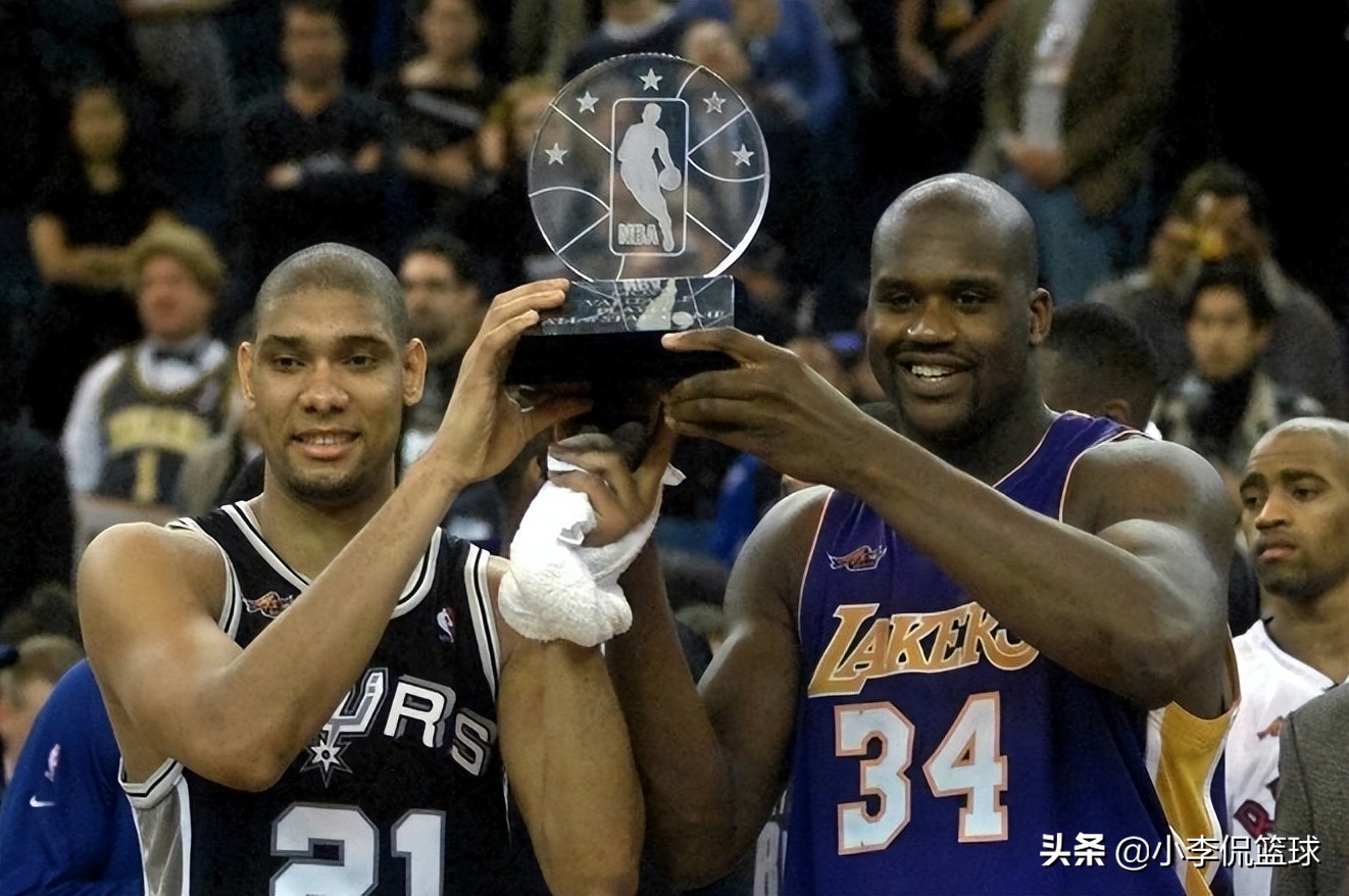 5名NBA球员入选(咋样！杨毅评选近30年前5球员：现役詹姆斯库里，乔丹联手邓肯)