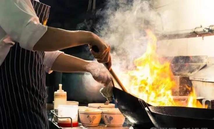 1990年，17岁高中生犯下命案逃跑，被抓时已年入百万娶妻生子