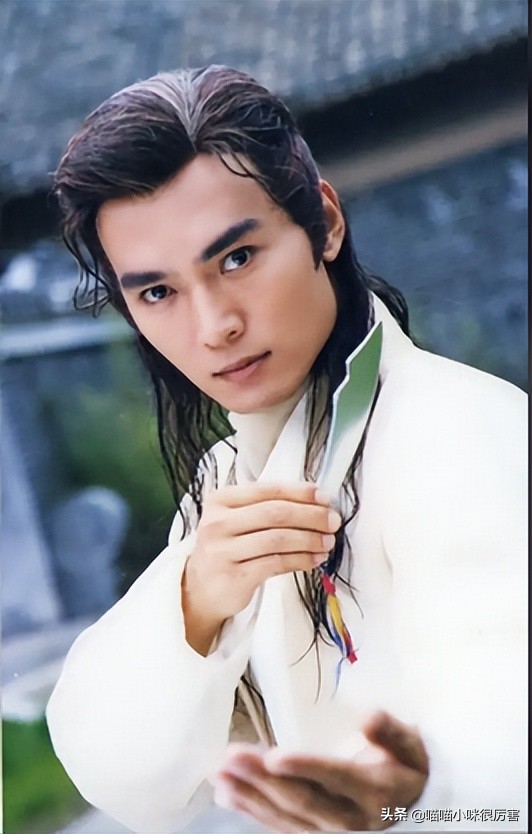 脸型好，只服这10位男星，什么奇葩发型都好看
