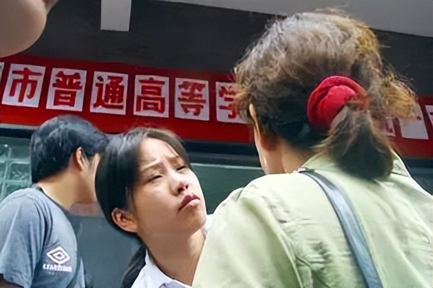 高考1977-2021，哪一张照片是属于你的记忆，太珍贵