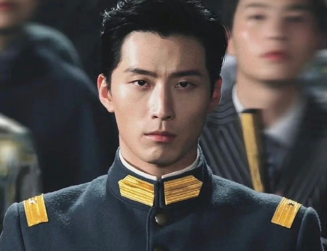 演“军阀大少”我只服这8位男星，个个剑眉星目，杀伐果断