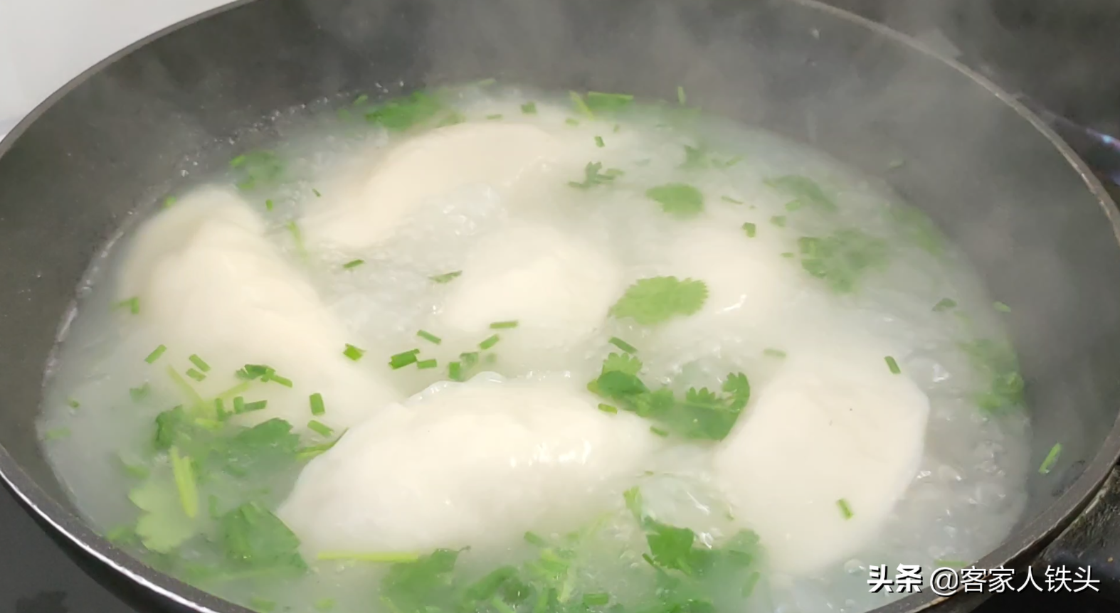 冬至吃什么？2个萝卜8个油豆腐，客家人都爱这样吃，一次吃三四个