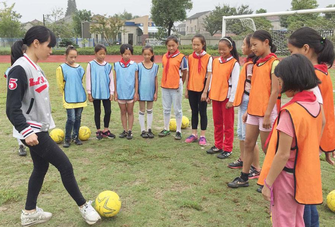 大学毕业后想“留校任教”，3个门槛要满足，否则很难实现