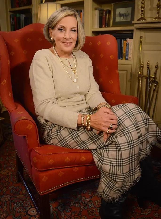 拉链门吹哨人琳达，吹哨后遭报复被解雇，获赔60万，死于不治之症