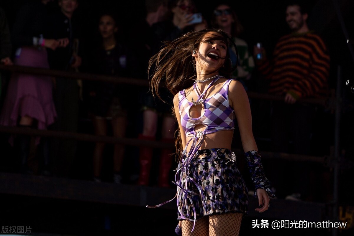 格拉斯顿伯里音乐节第四天，奥利维亚·罗德里戈激情献唱