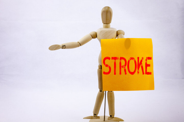 不少人问：血压高到多少会发生脑出血？医生给出参考值，心里有数