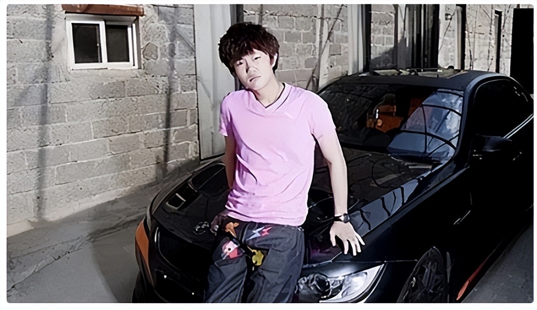 李双江长子李贺：弟弟李天一入狱后，他不计前嫌照顾父亲和继母