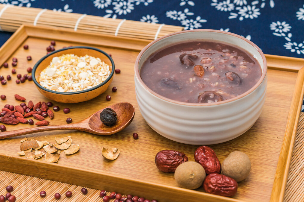 腊八节将至,不管贫穷富贵,6大传统食物记得吃,满满的好寓意