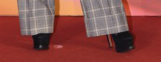 这是颁奖还是开业？金曲奖艺人造型齐翻车，现场变成乡村大舞台？