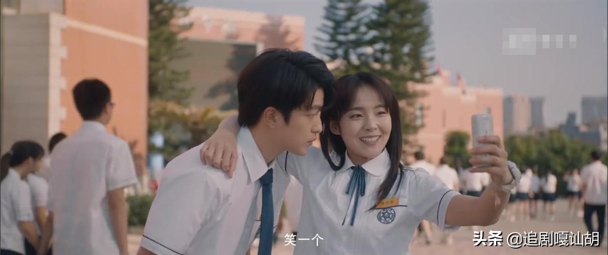 《一闪一闪亮星星》林北星开启“循环”，重回高三拯救男主张万森